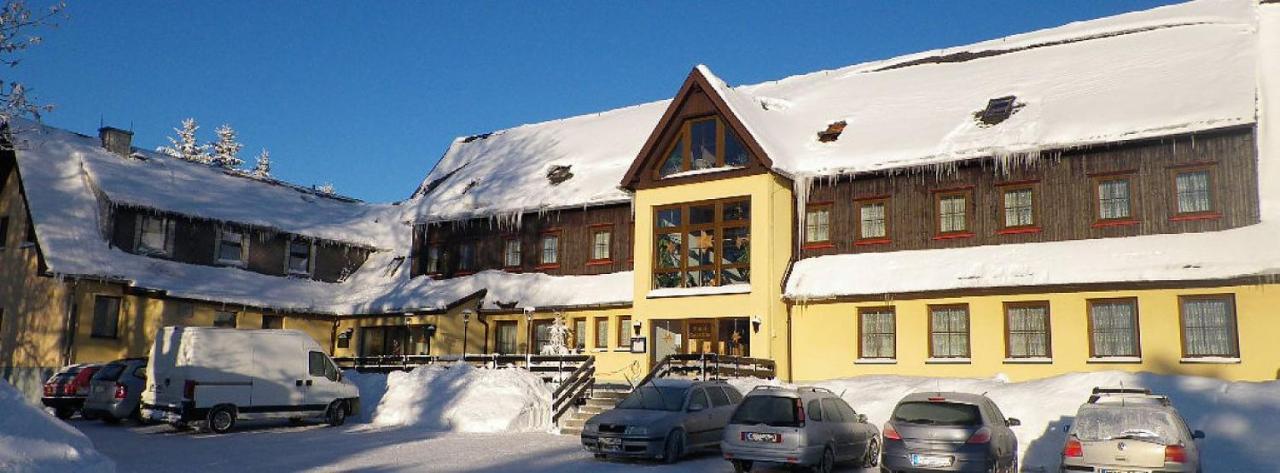 Hotel "Zum Einsiedler" Deutschneudorf Exterior foto